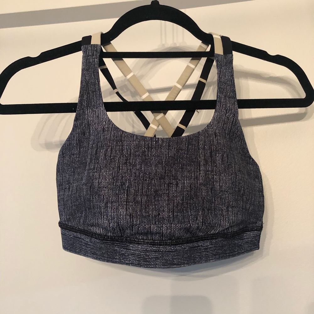Lululemon Sports bra
